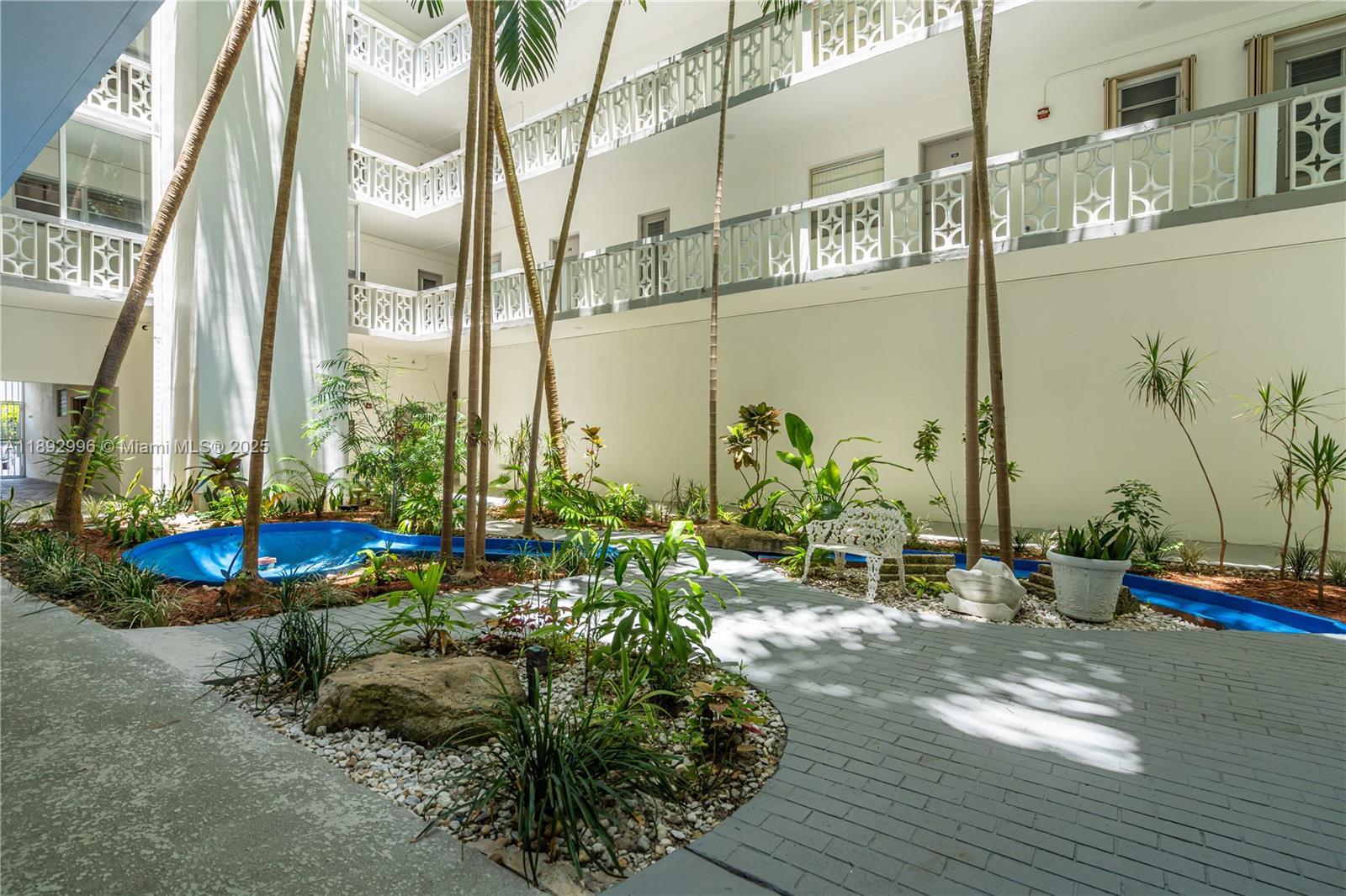 SUMMIT CONDO - Residential Lease