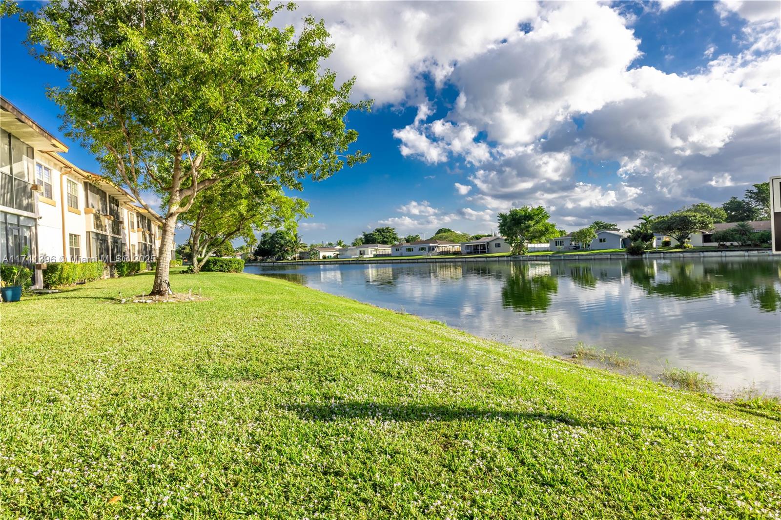 TAMARAC GARDENS - Residential