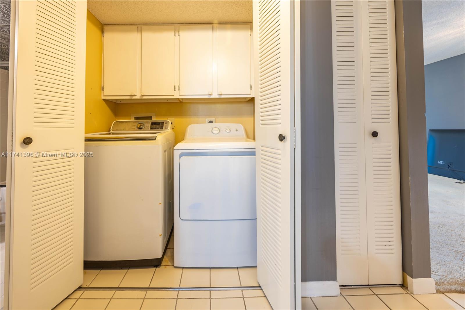 TAMARAC GARDENS - Residential