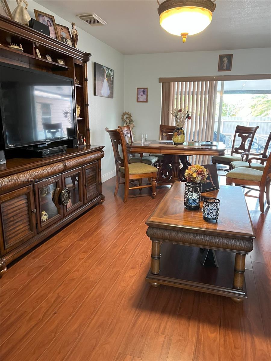 OAK PARK SEC 7 - Residential