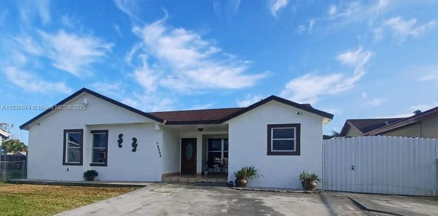 Beautifully Maintained 5-Bedroom, 2-Bath Single-Family Home

Proudly owned by the same family since 2009, this spacious 1,435 sq ft home offers comfort, convenience, and recent upgrades throughout. Enjoy a fully renovated kitchen and bathrooms, a roof replaced just 8 years ago, and a newer A/C unit (installed five years ago). The property features ample parking space—perfect for a boat or RV—with rear street access through double gates and a newly installed metal privacy fence. Ideally located near schools, grocery stores, restaurants, and shopping centers.