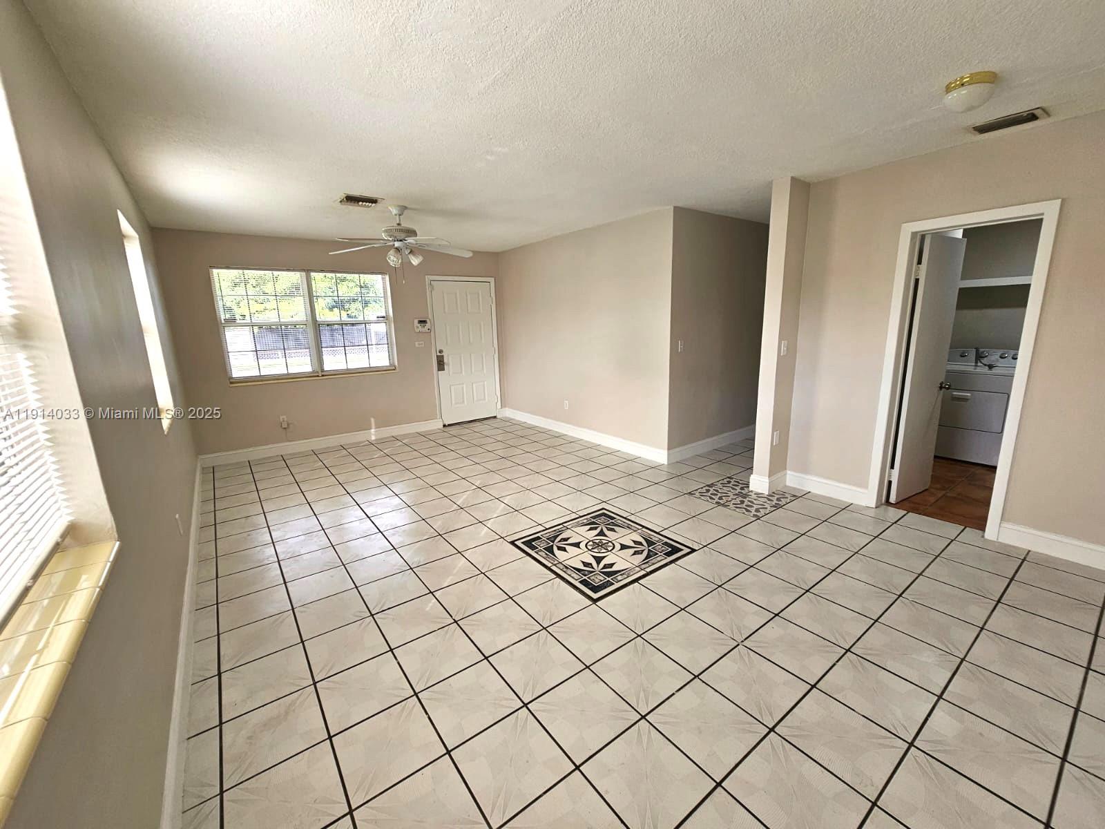 RICHMOND HGTS ESTS 2ND AD - Residential Lease