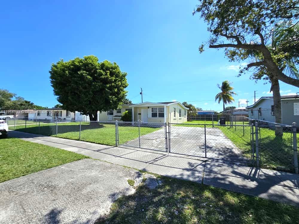 RICHMOND HGTS ESTS 2ND AD - Residential Lease