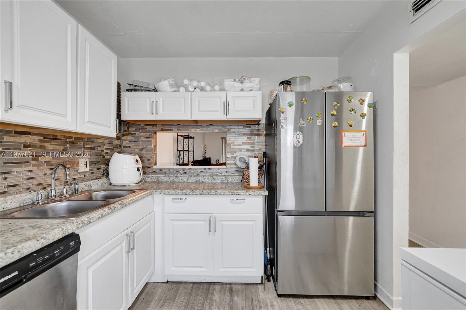 HILLCREST COUNTRY CLUB AP - Residential