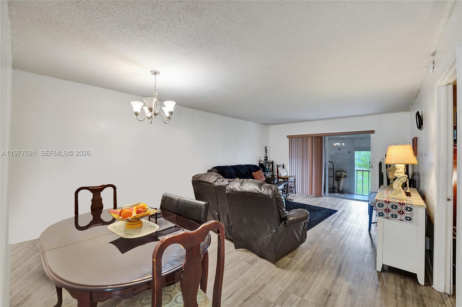 HILLCREST COUNTRY CLUB AP - Residential