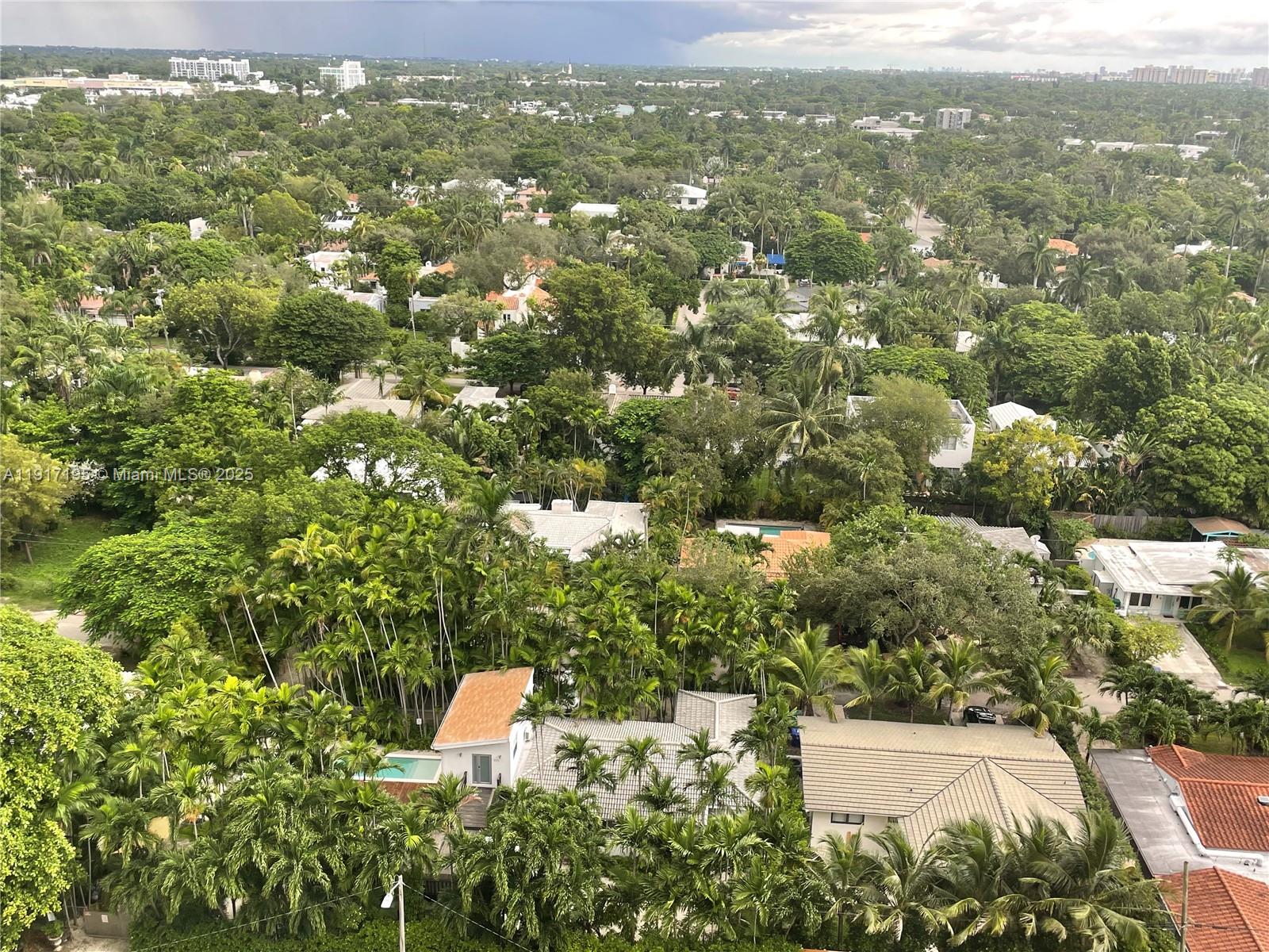 THE PALM BAY YACHT CLUB C - Residential Lease