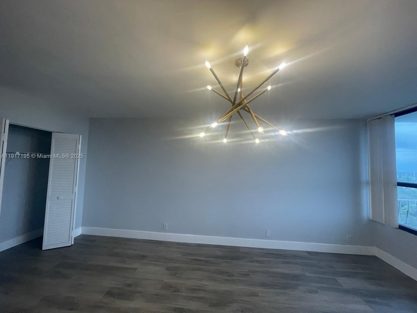 THE PALM BAY YACHT CLUB C - Residential Lease