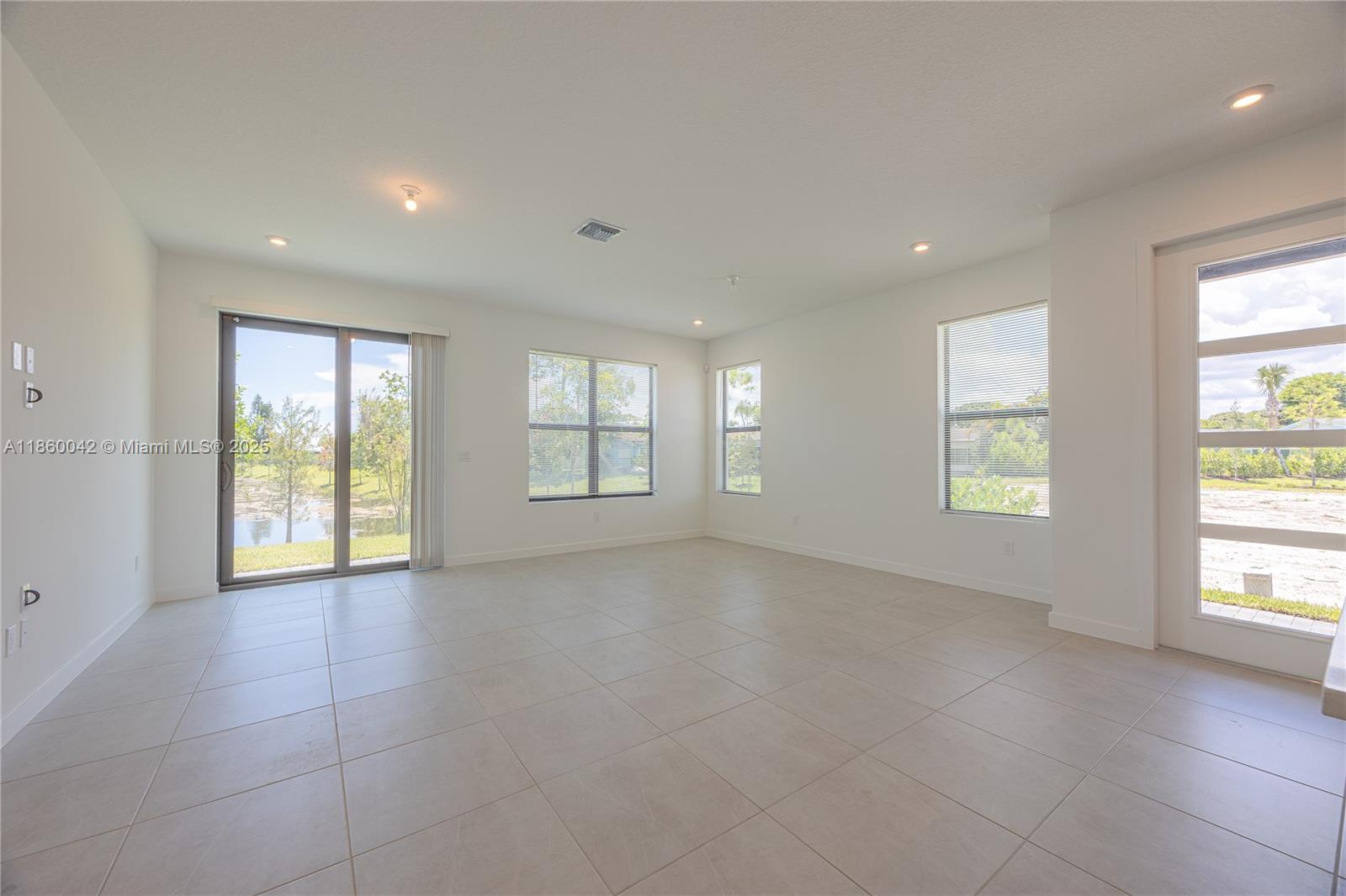 FOREST OAKS RESIDENTIAL P - Residential Lease