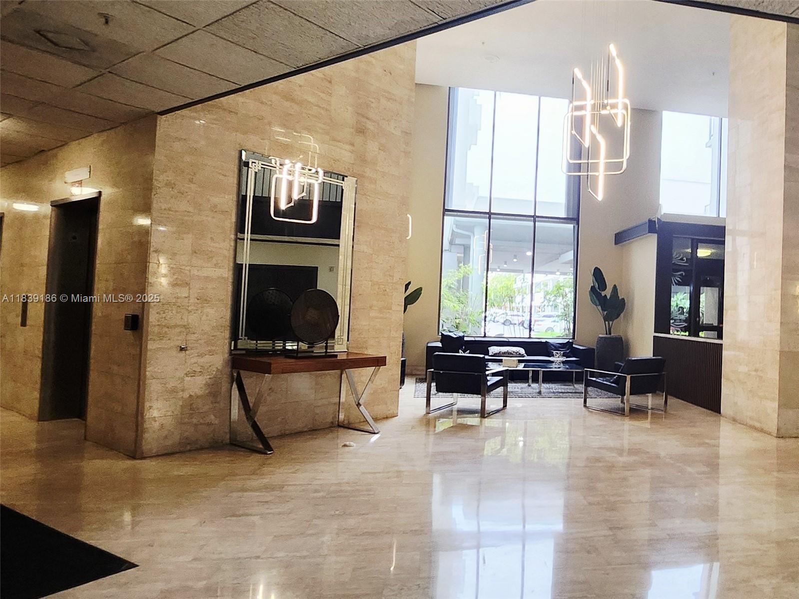 COMMODORE PLAZA CONDO - Residential