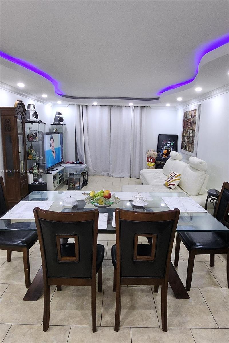 COMMODORE PLAZA CONDO - Residential