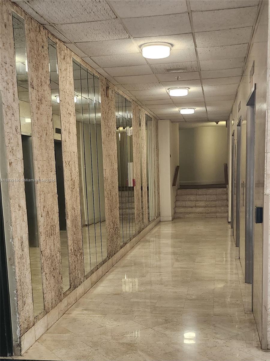 COMMODORE PLAZA CONDO - Residential