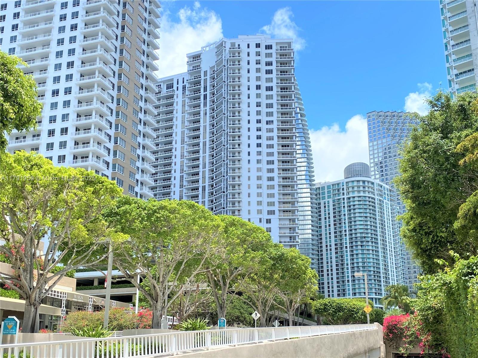 901 Brickell Key Blvd 2006, Miami, Broward County, Florida - 3 Bedrooms  
3 Bathrooms - 