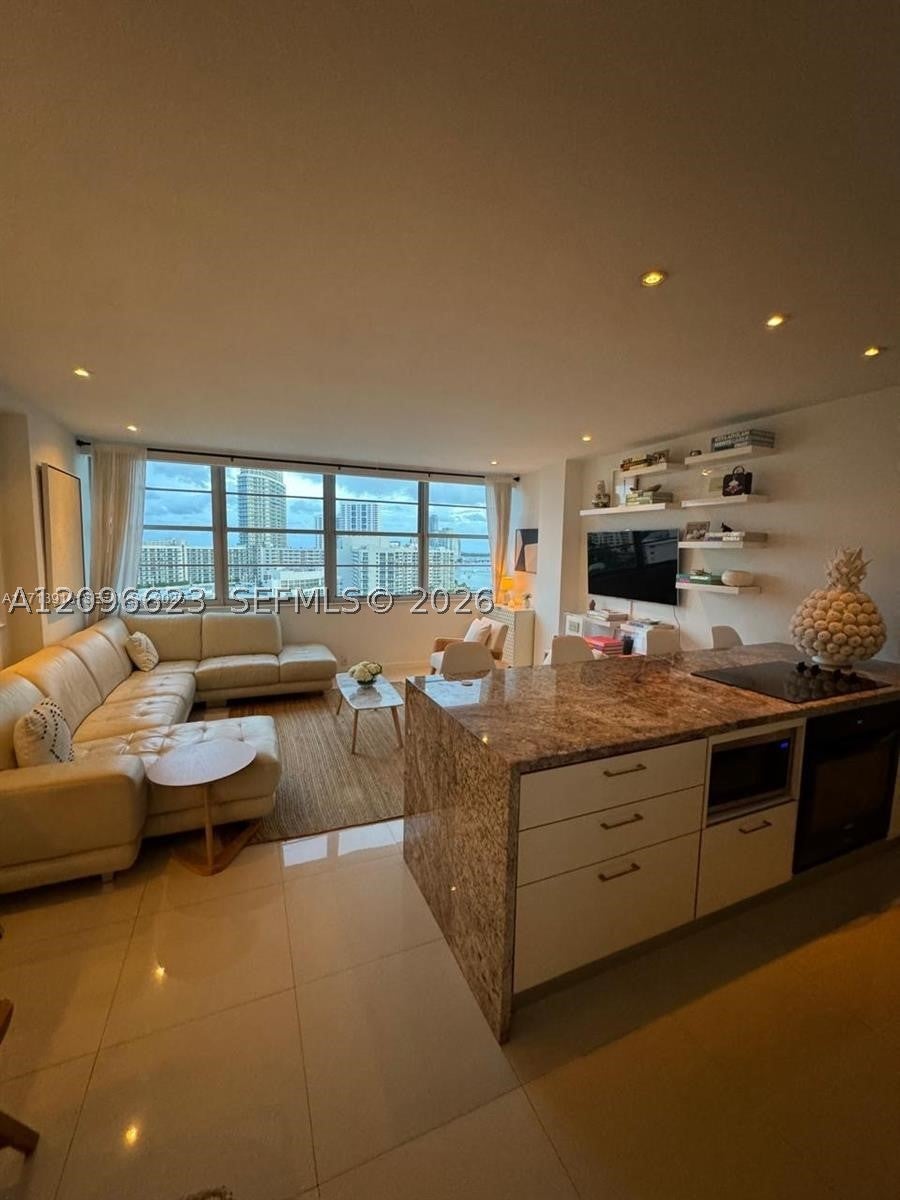 20 Island Ave 1515