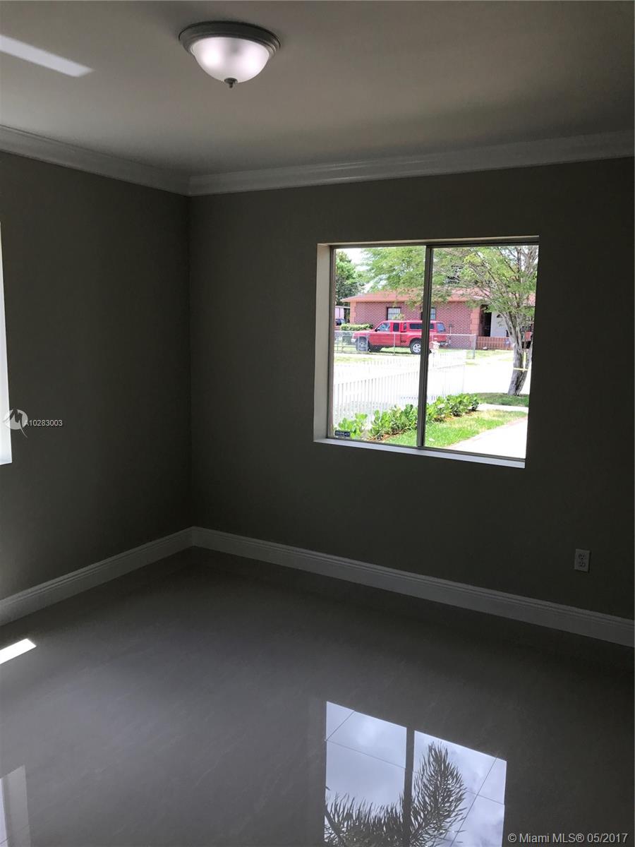 PALM AVE HIGHLANDS - Residential