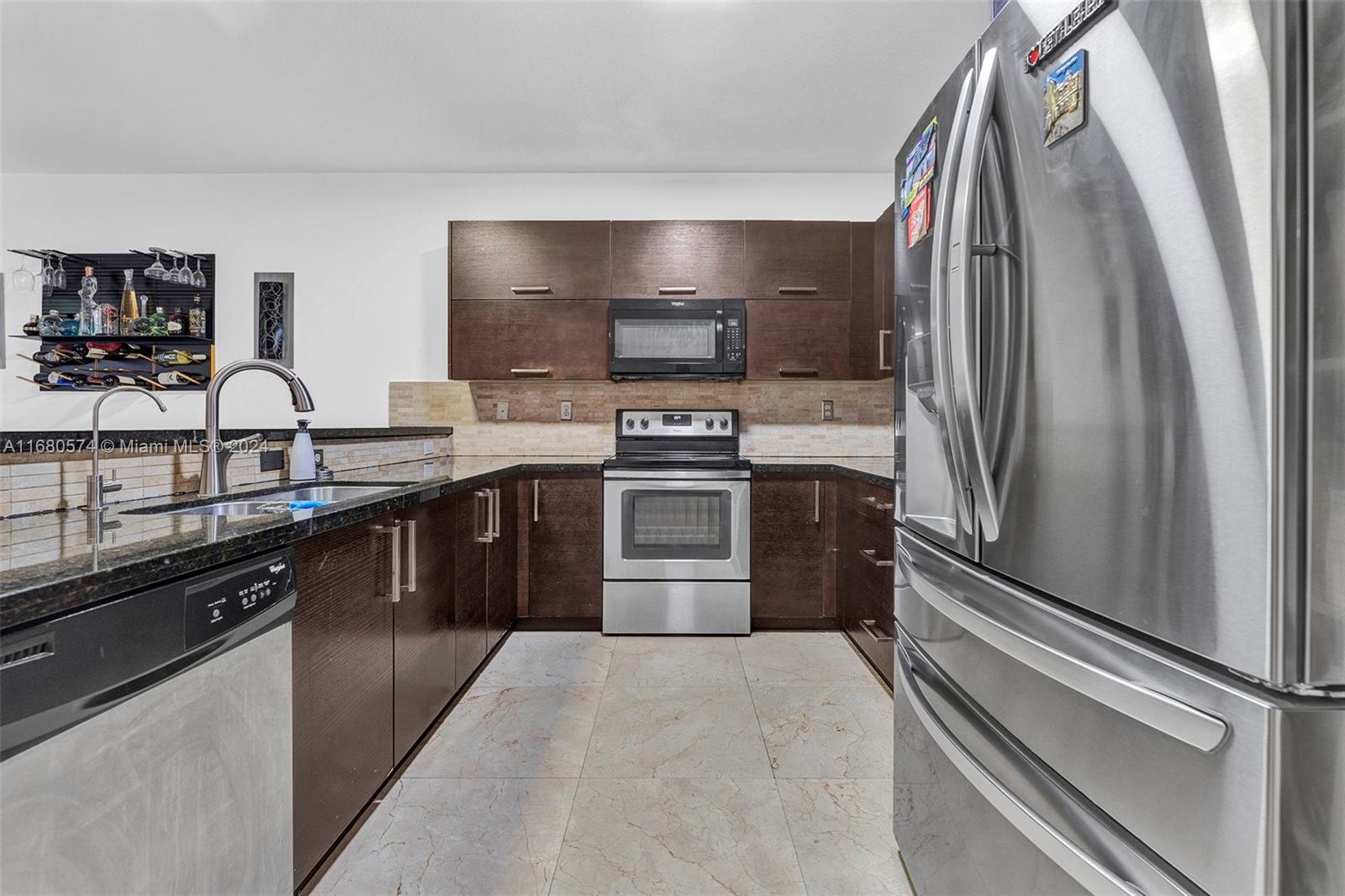 FONTAINEBLEAU WEST NORTH - Residential Lease