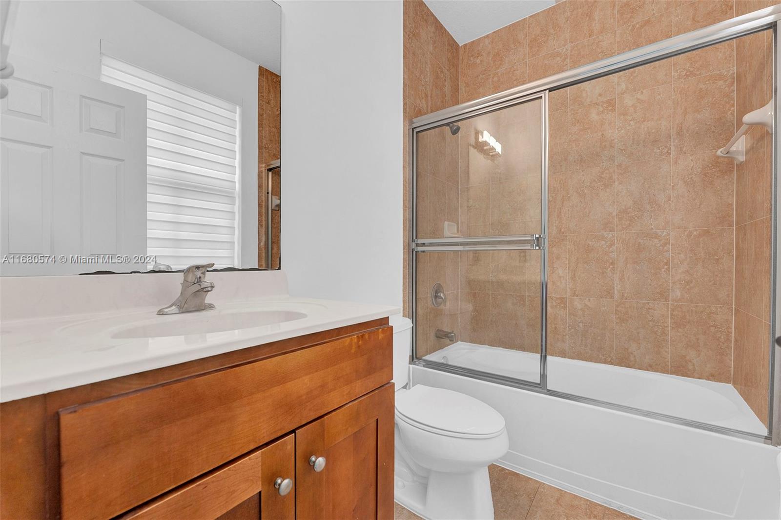 FONTAINEBLEAU WEST NORTH - Residential Lease