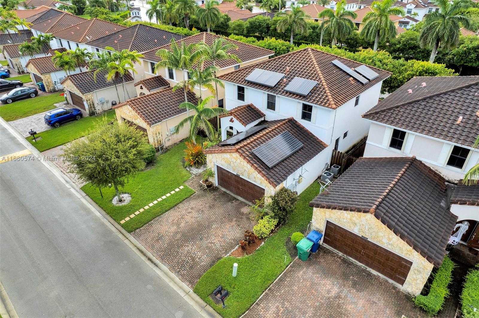 FONTAINEBLEAU WEST NORTH - Residential Lease