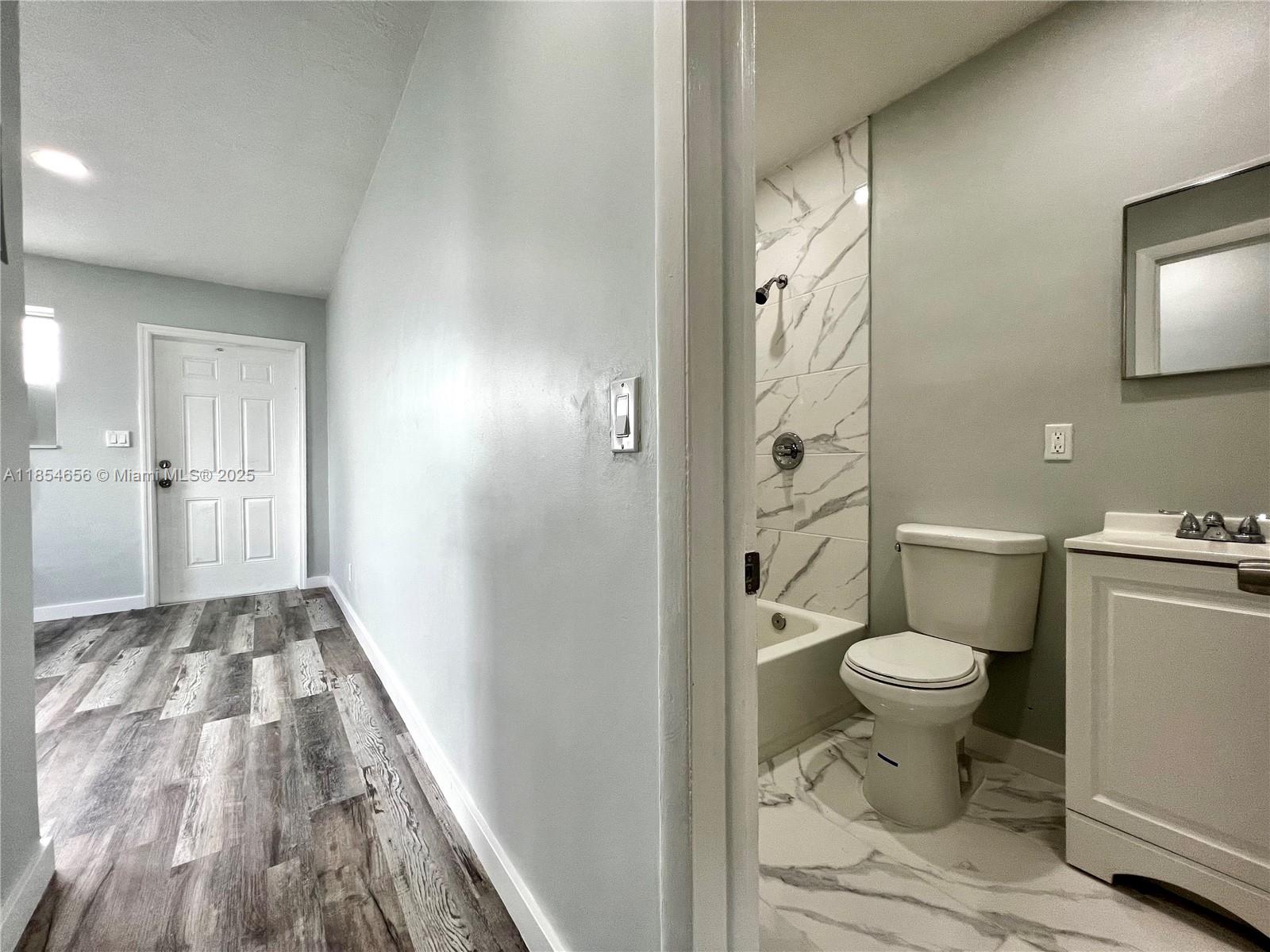 GIBSONS ADDITION - Residential Lease