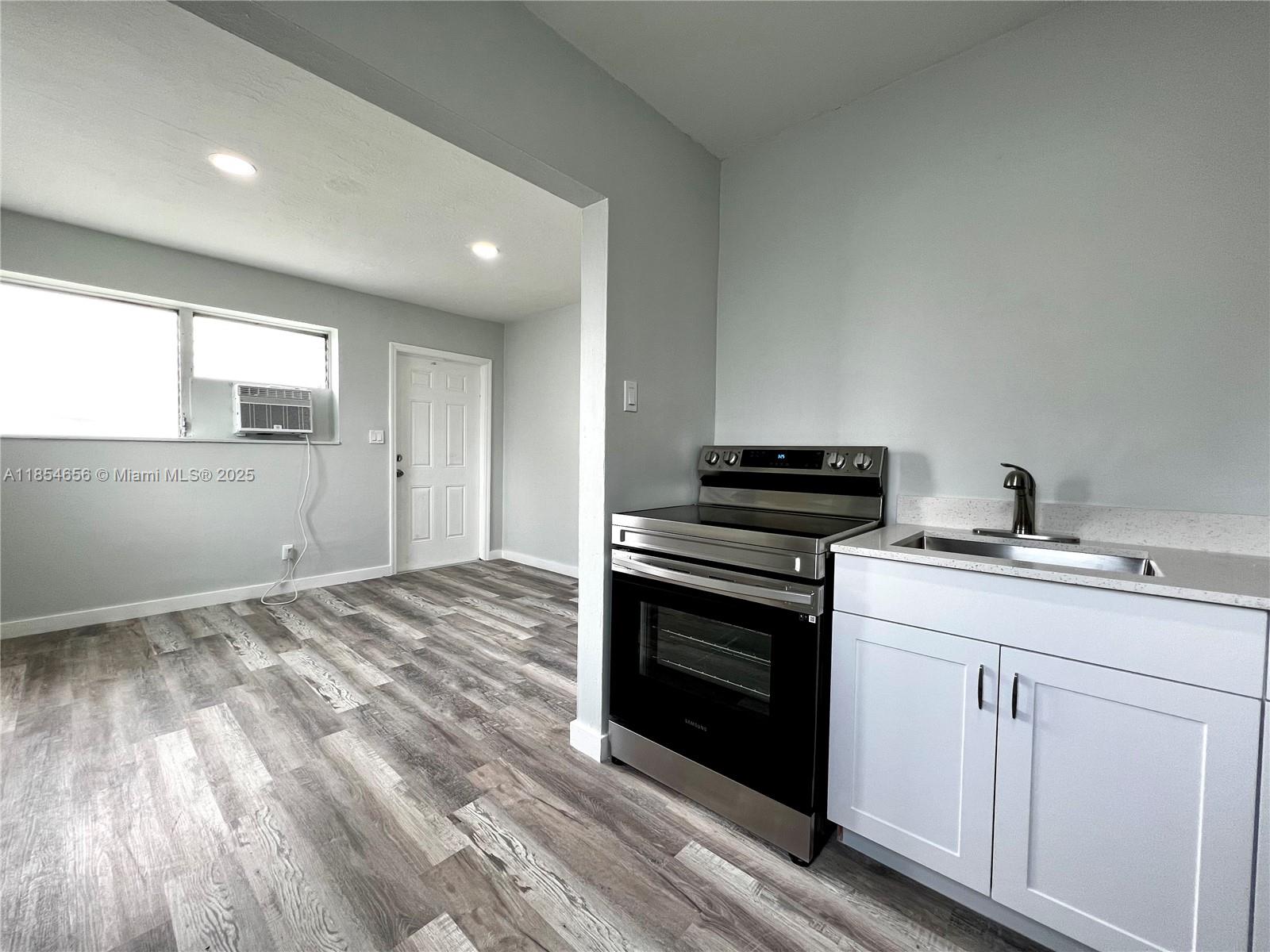 GIBSONS ADDITION - Residential Lease