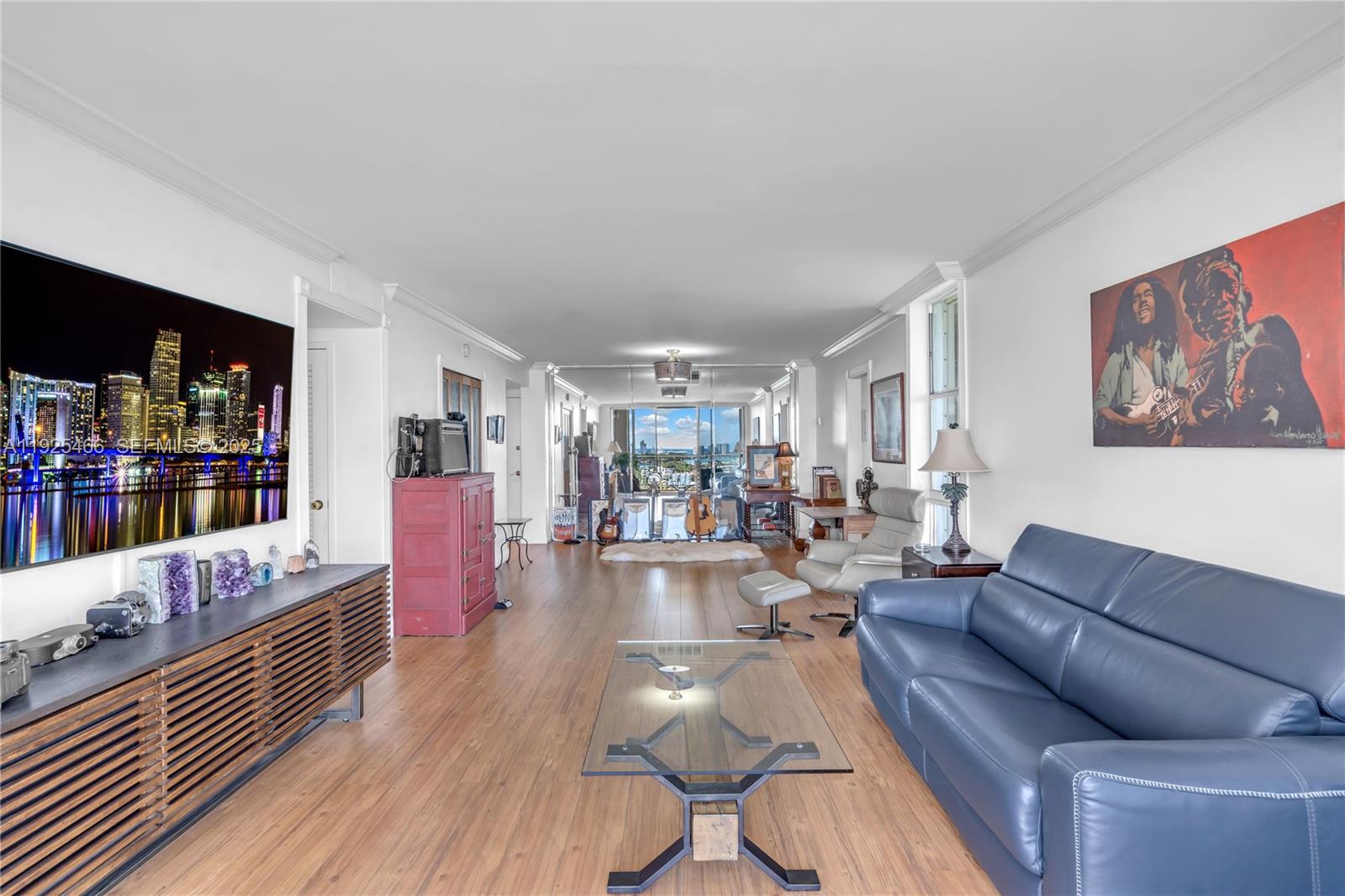 KENNEDY HOUSE CONDO - Residential