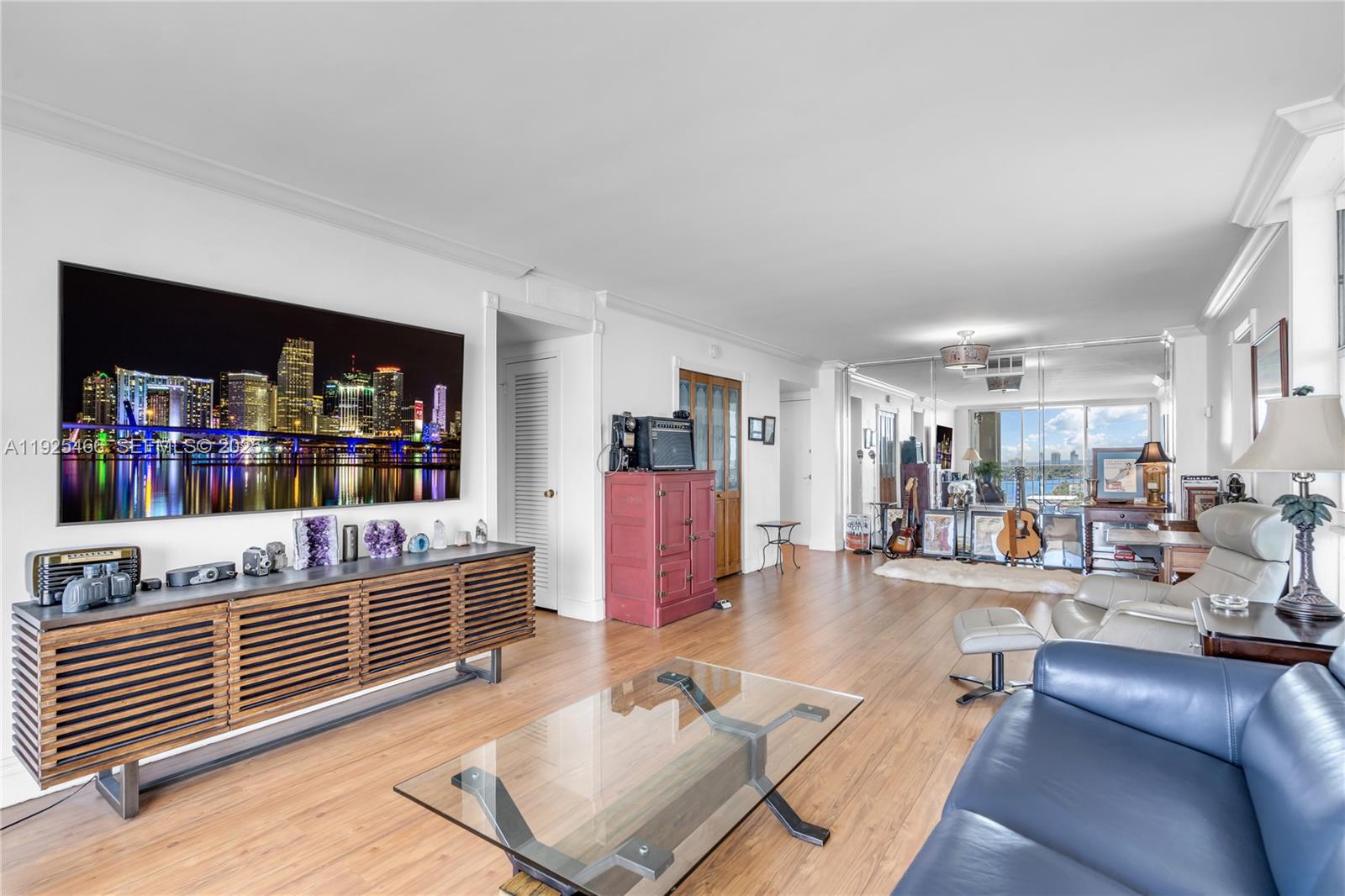 KENNEDY HOUSE CONDO - Residential