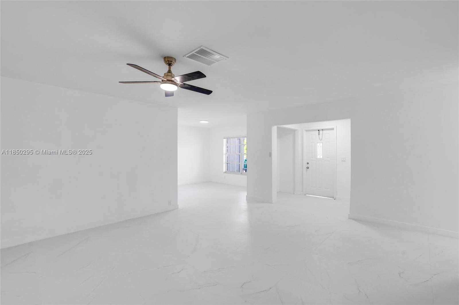 CASTLEWOOD - Residential