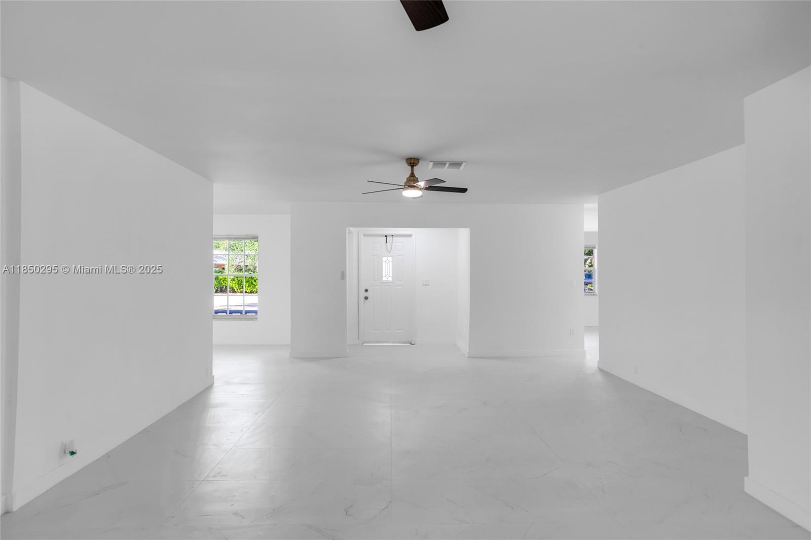 CASTLEWOOD - Residential