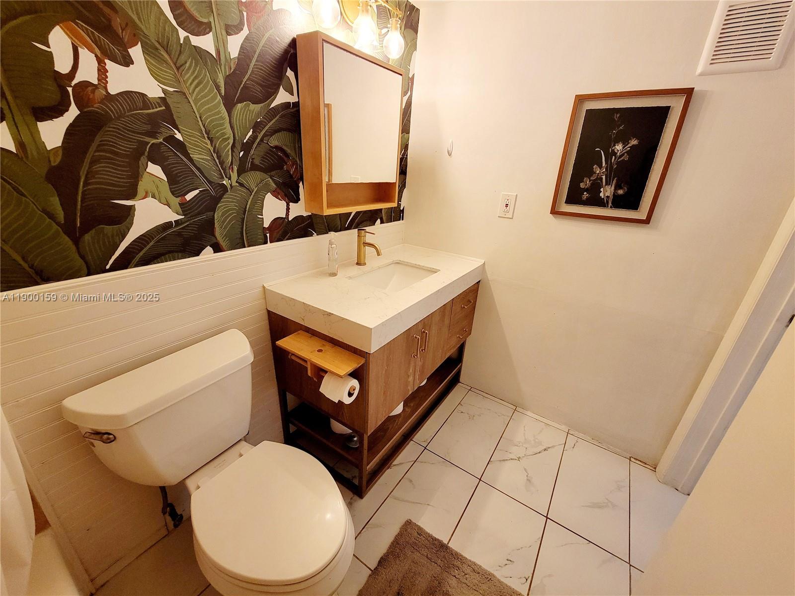 MONTEREY GARDENS OF PINEC - Residential