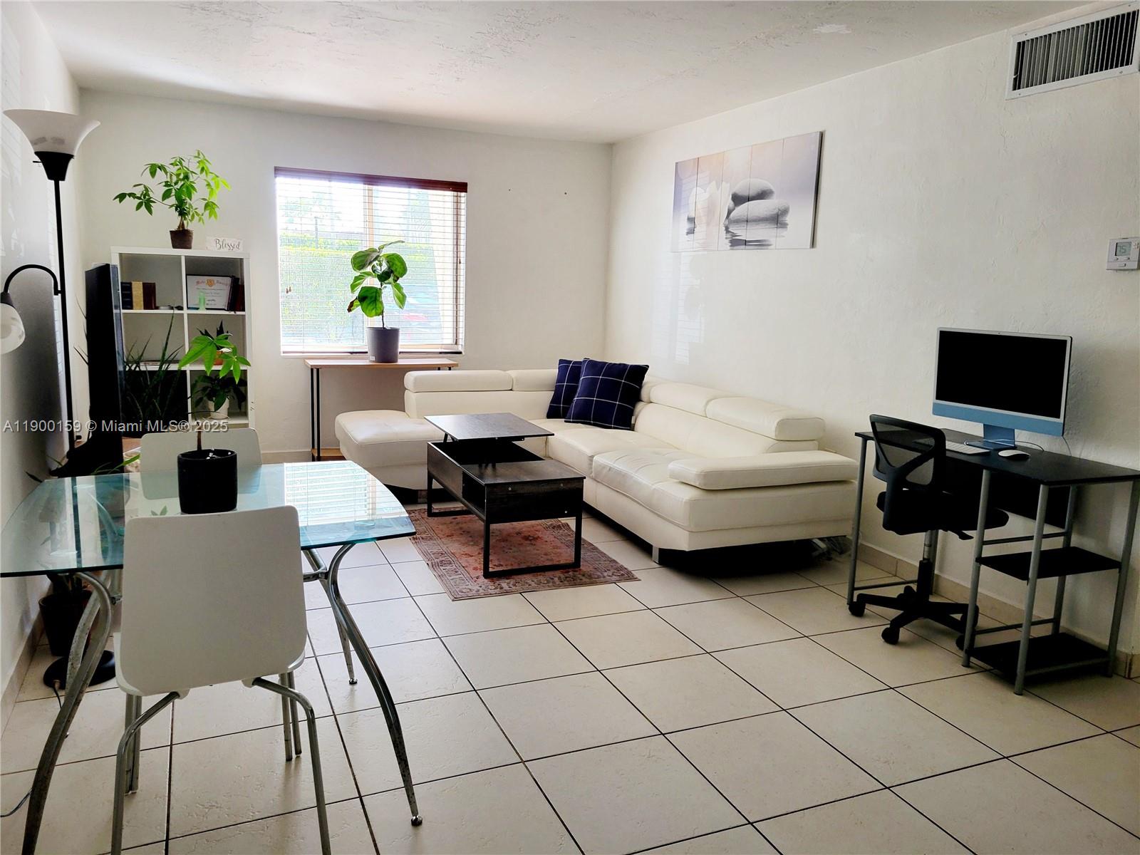 MONTEREY GARDENS OF PINEC - Residential