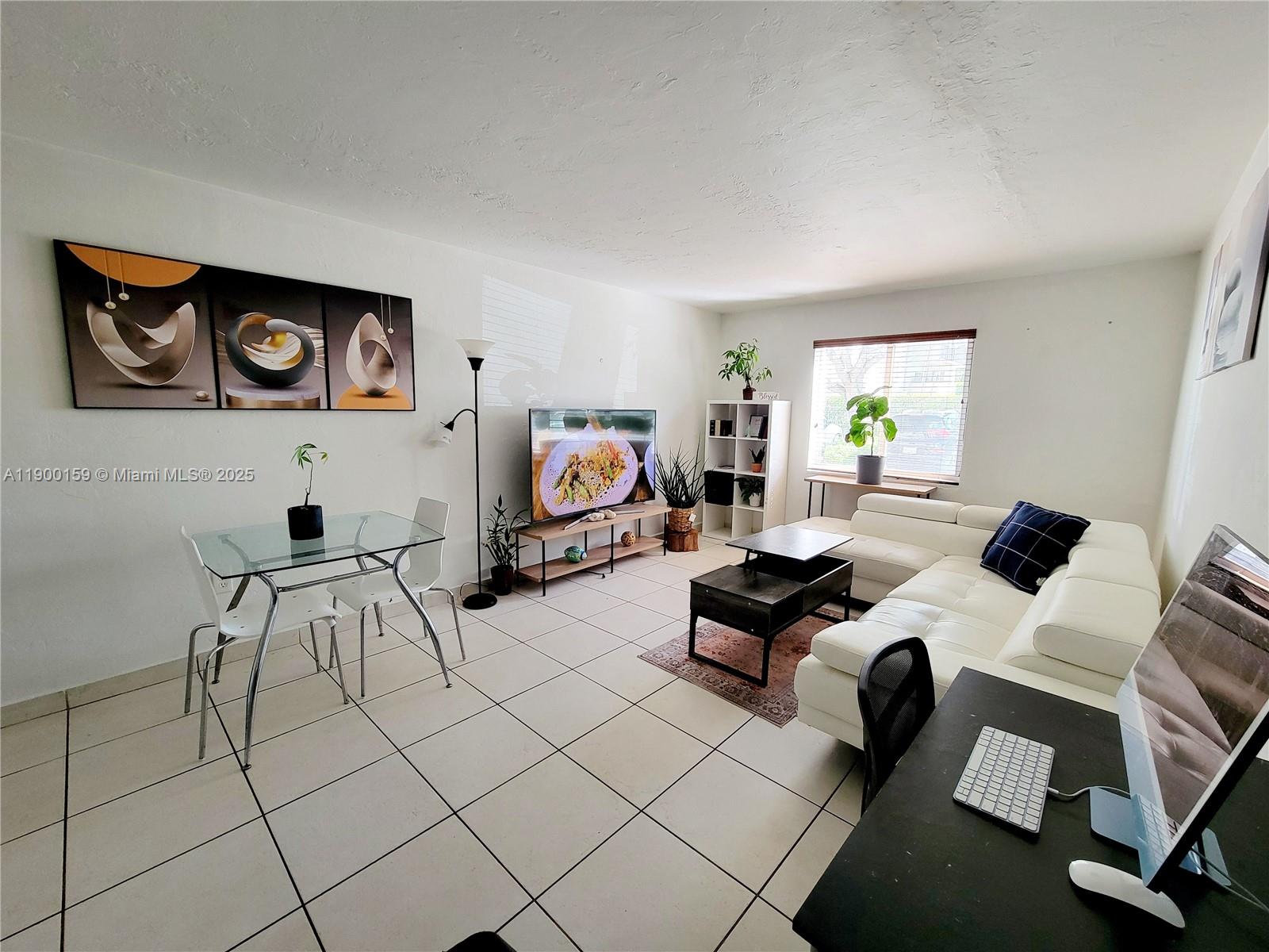 MONTEREY GARDENS OF PINEC - Residential