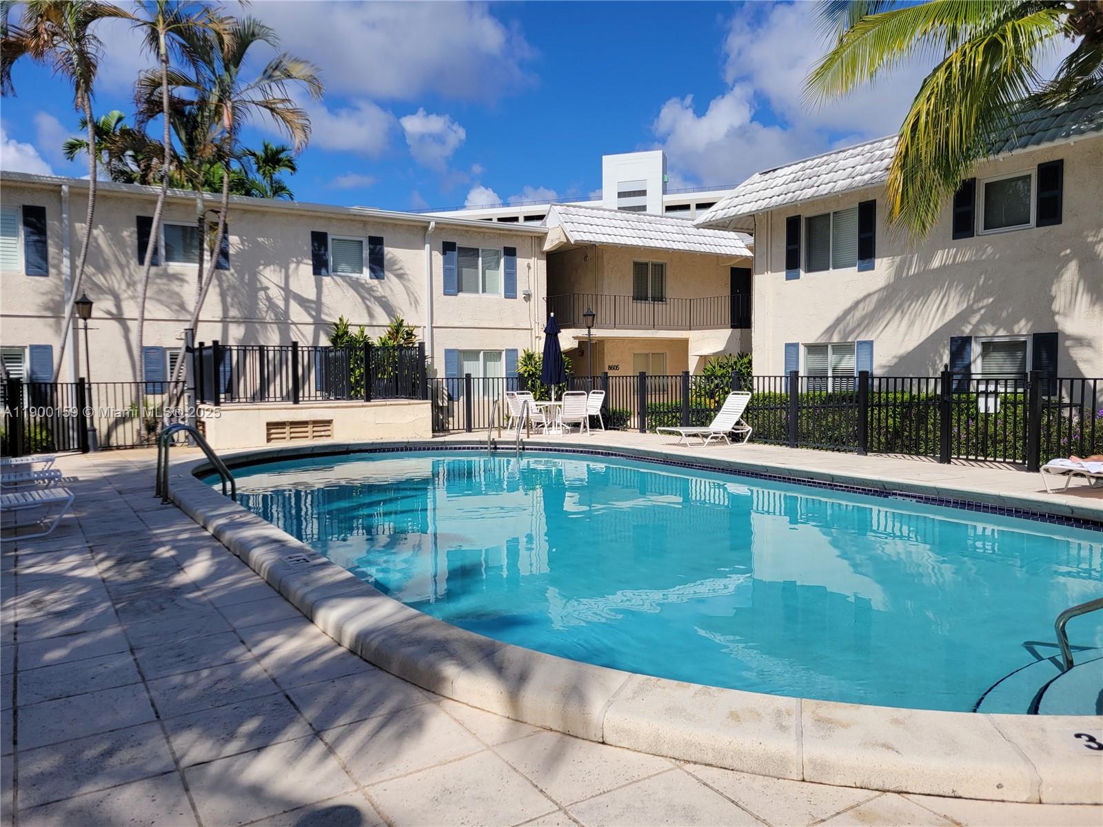 MONTEREY GARDENS OF PINEC - Residential