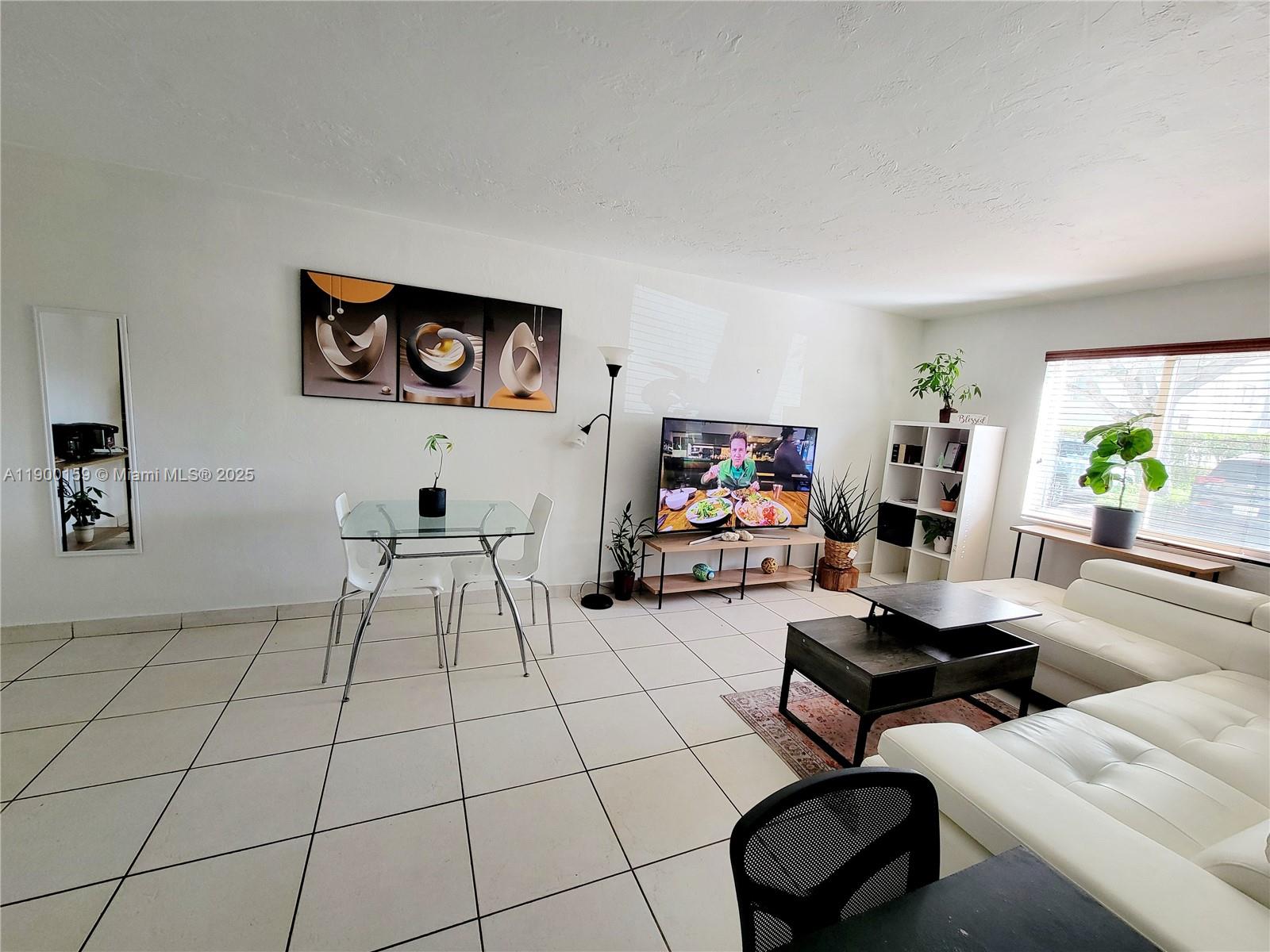 MONTEREY GARDENS OF PINEC - Residential