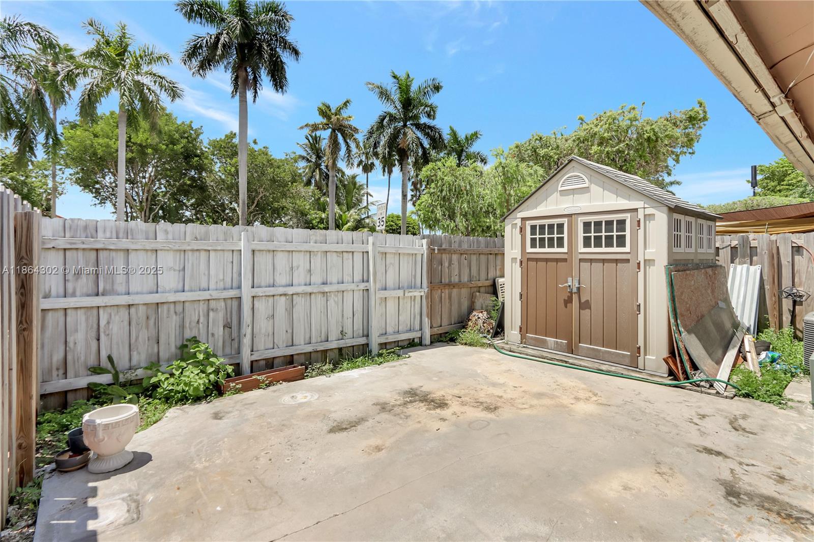 KENDALAIRE VILLAS CONDO - Residential