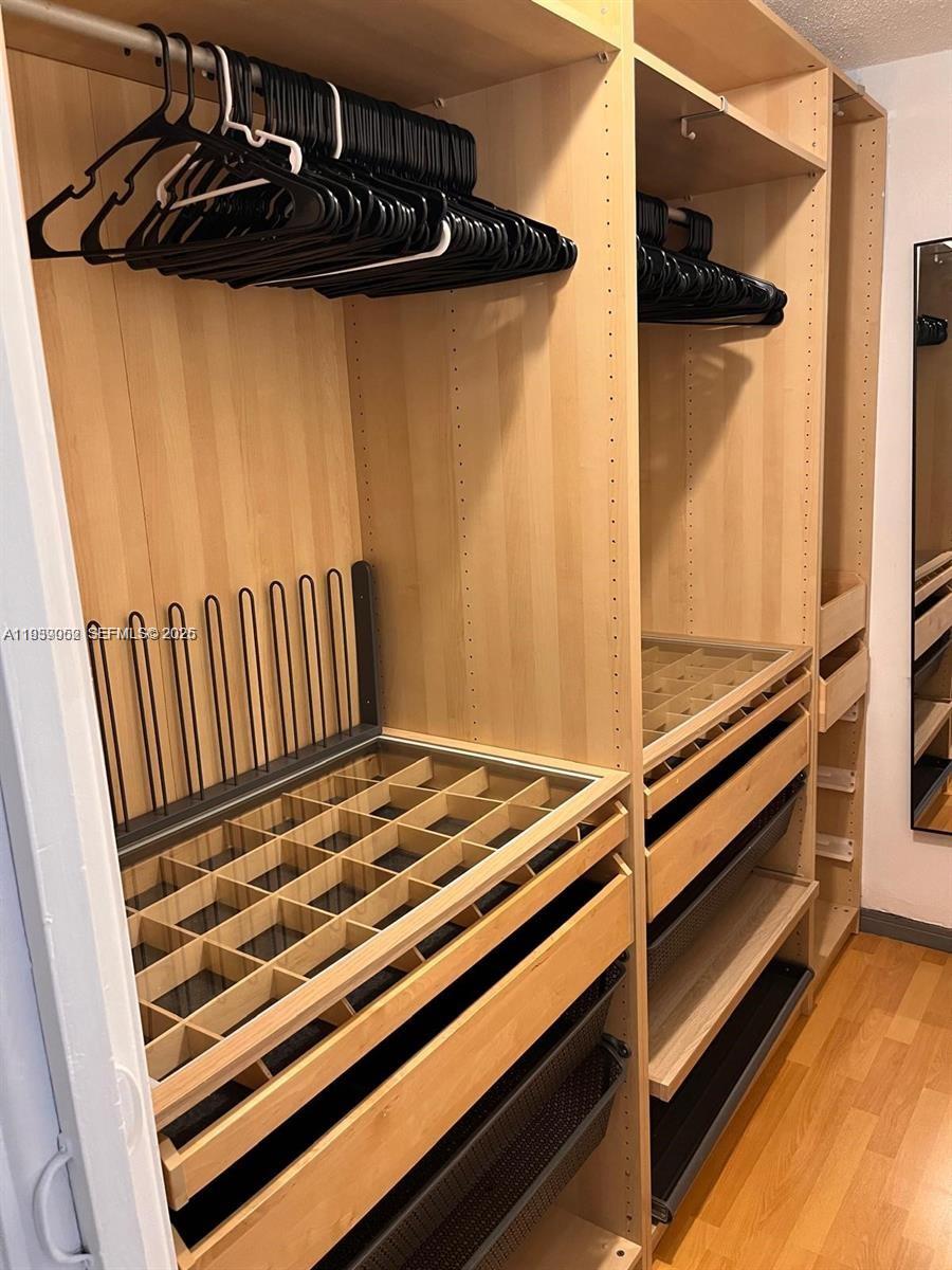 TOWN HOUSE GARDENS CONDO - Residential