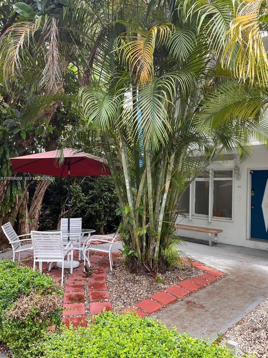 TOWN HOUSE GARDENS CONDO - Residential