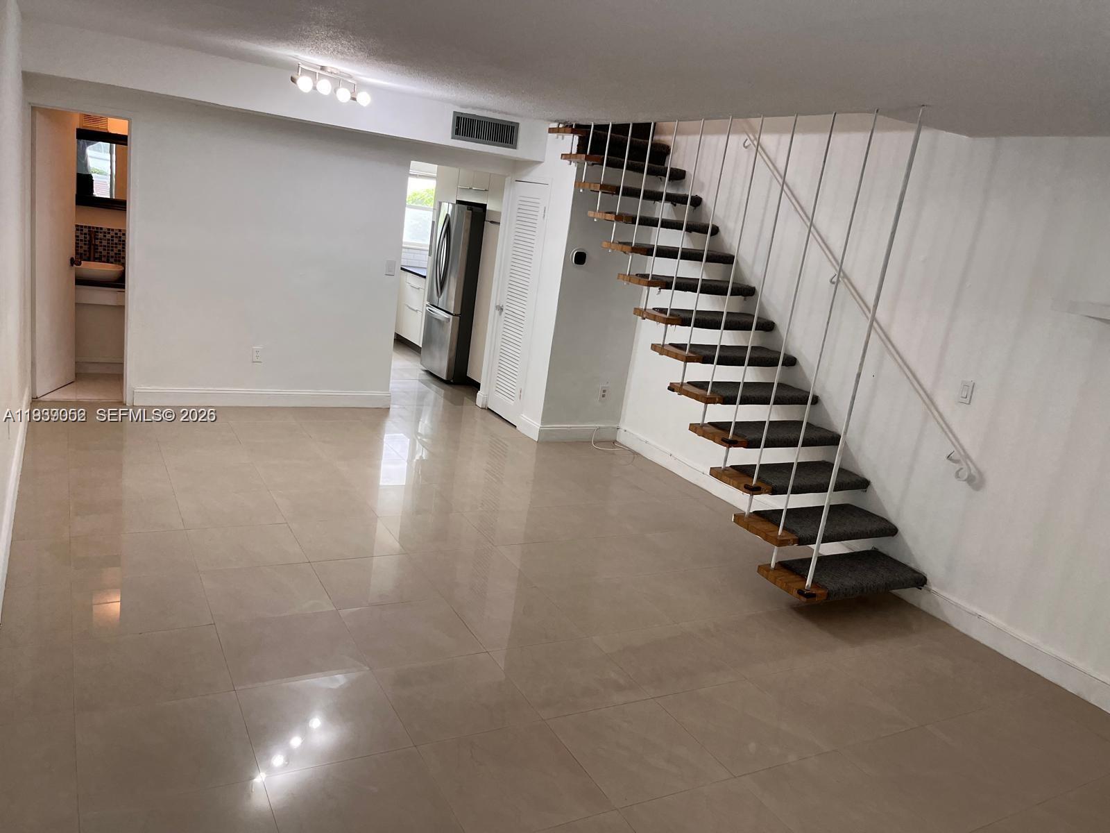 TOWN HOUSE GARDENS CONDO - Residential