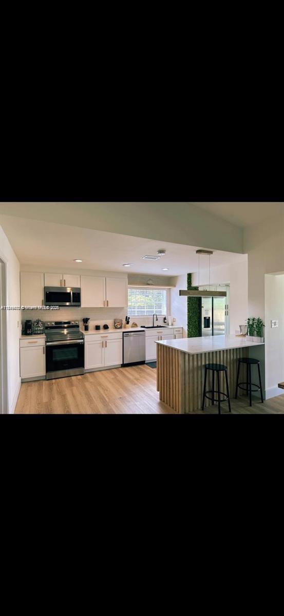 13215 SW 265th Ter, Homestead, FL, 33032/$661,990 4 13215 SW 265th Ter