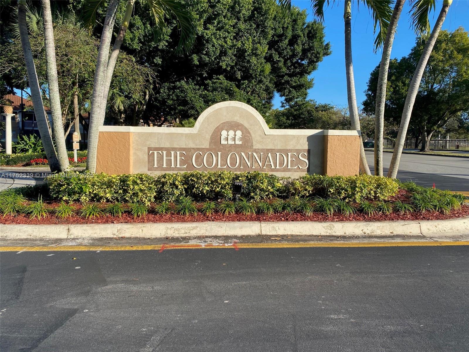 Property for Sale at 807 Nw 91st Ter 807, Plantation, Miami-Dade County, Florida - Bedrooms: 3 
Bathrooms: 3  - $339,000