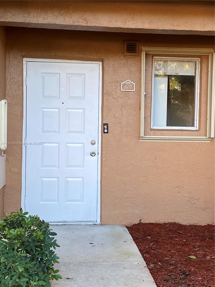 807 NW 91st Ter 807