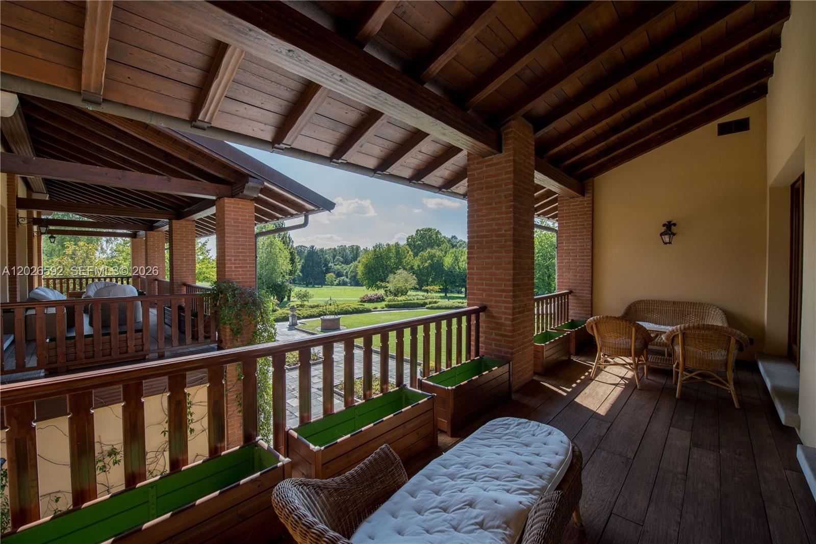 Unica - Residential