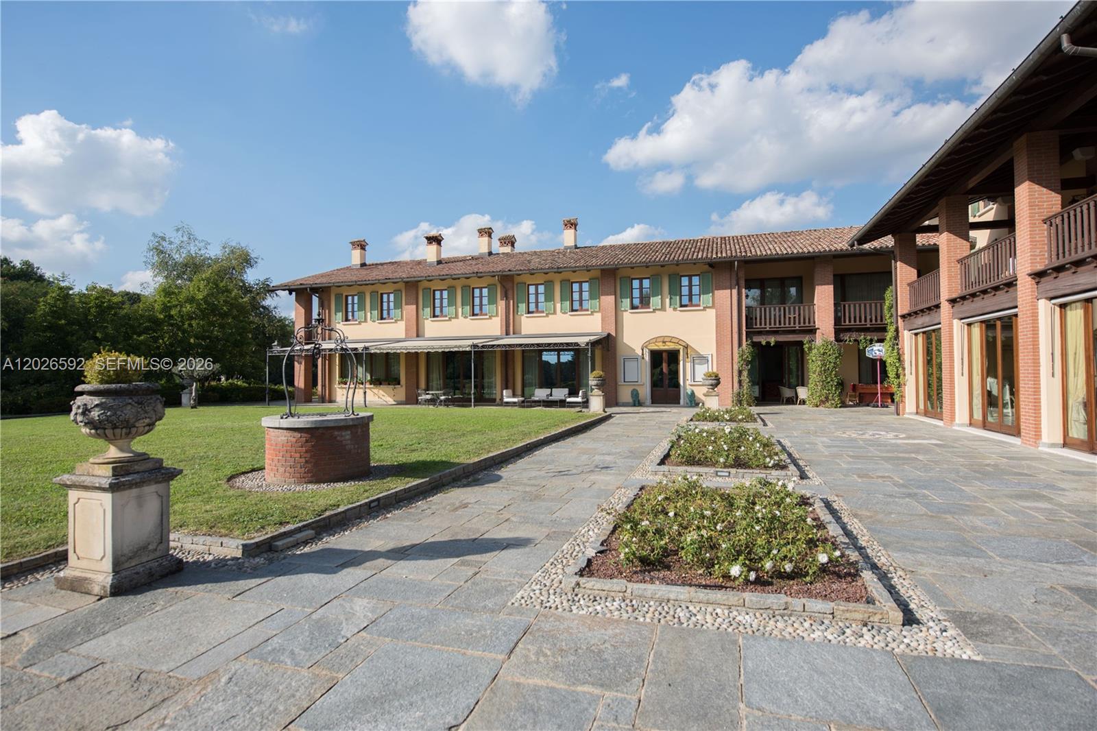 Unica - Residential