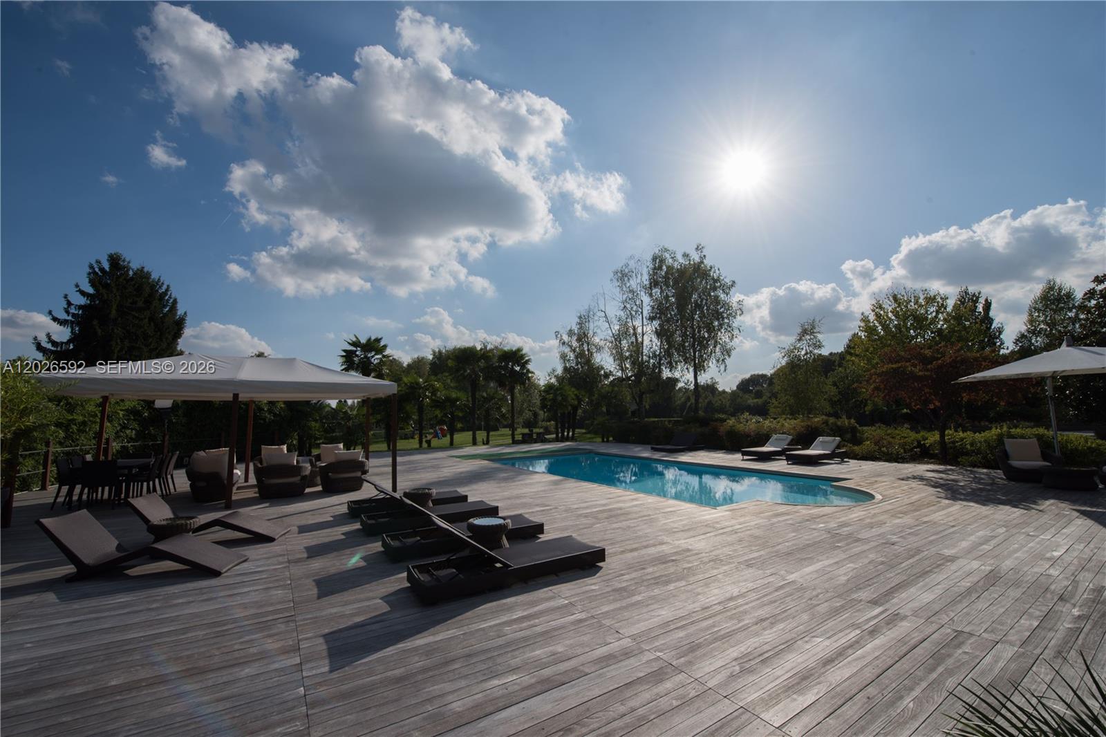 Unica - Residential
