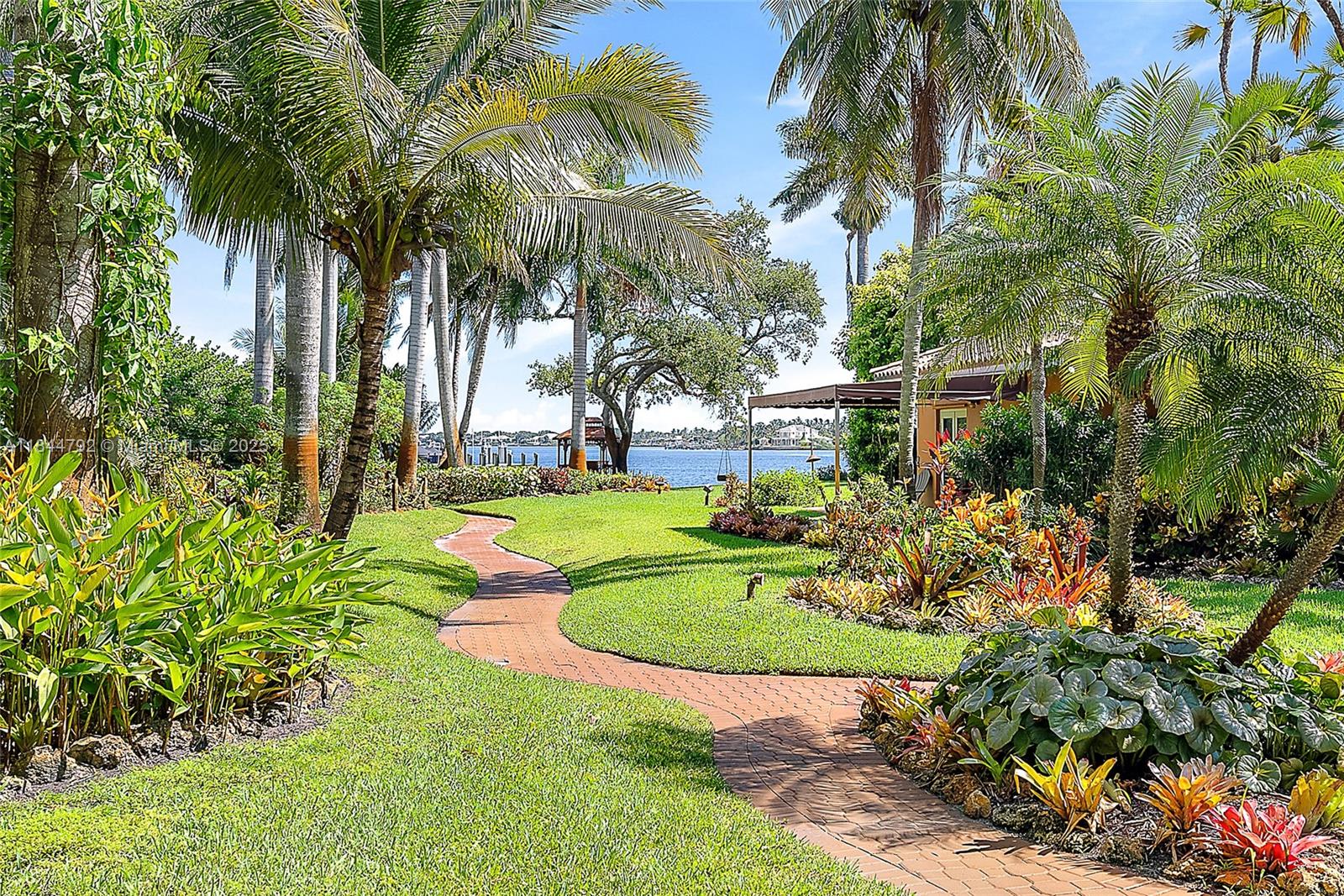 Pennock Point - Residential