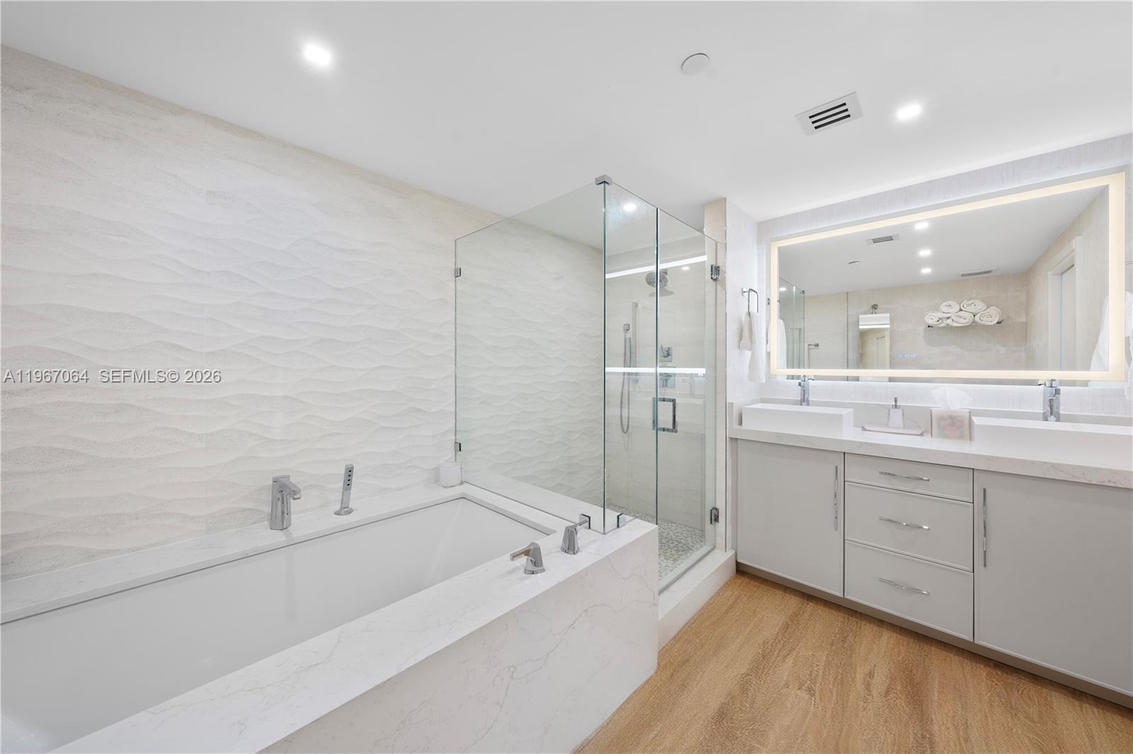 THE BENTLEY BAY CONDO - Residential