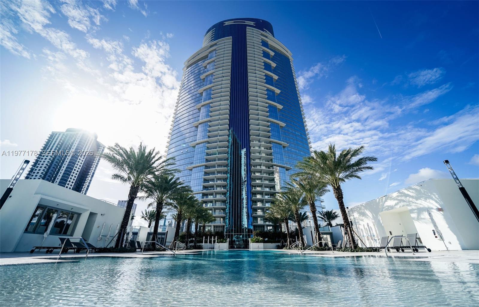 PARAMOUNT MIAMI WORLDCENT - Residential