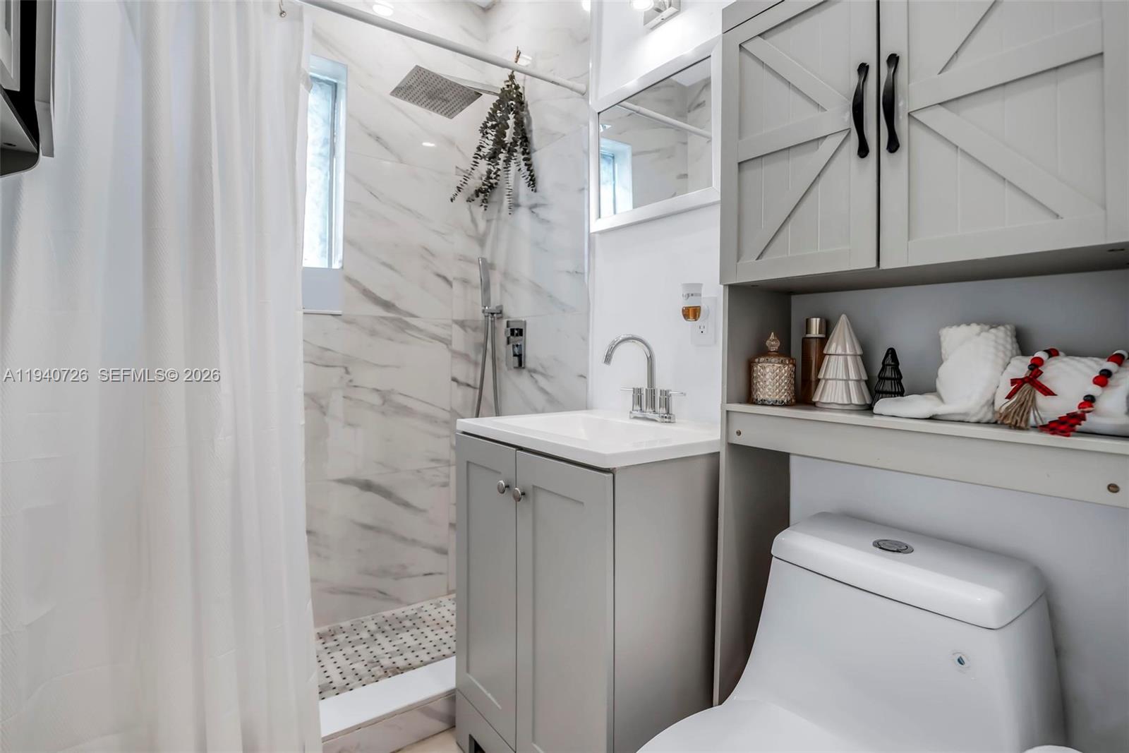 LAKE FOREST SEC 2 - Residential