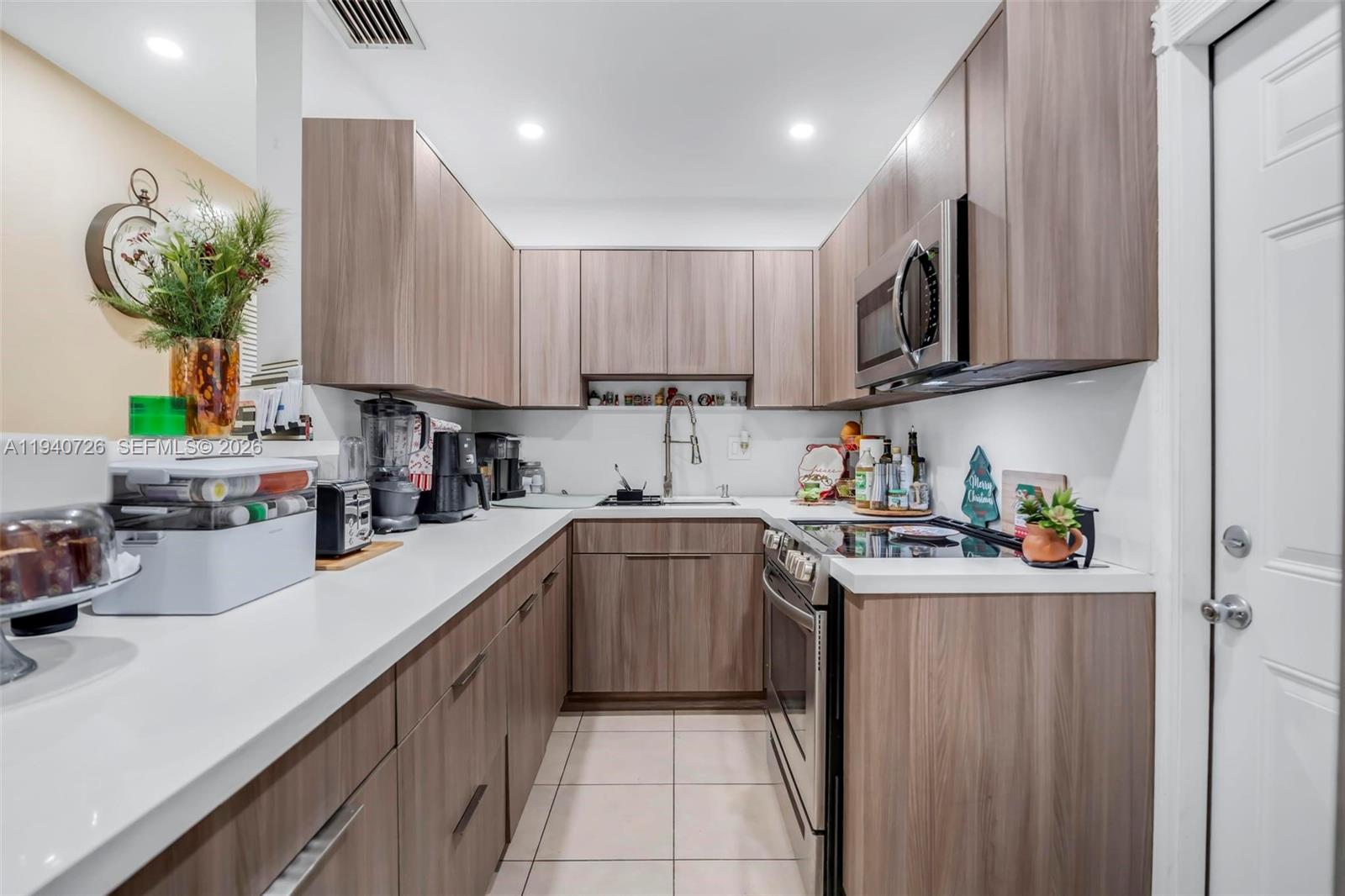 LAKE FOREST SEC 2 - Residential