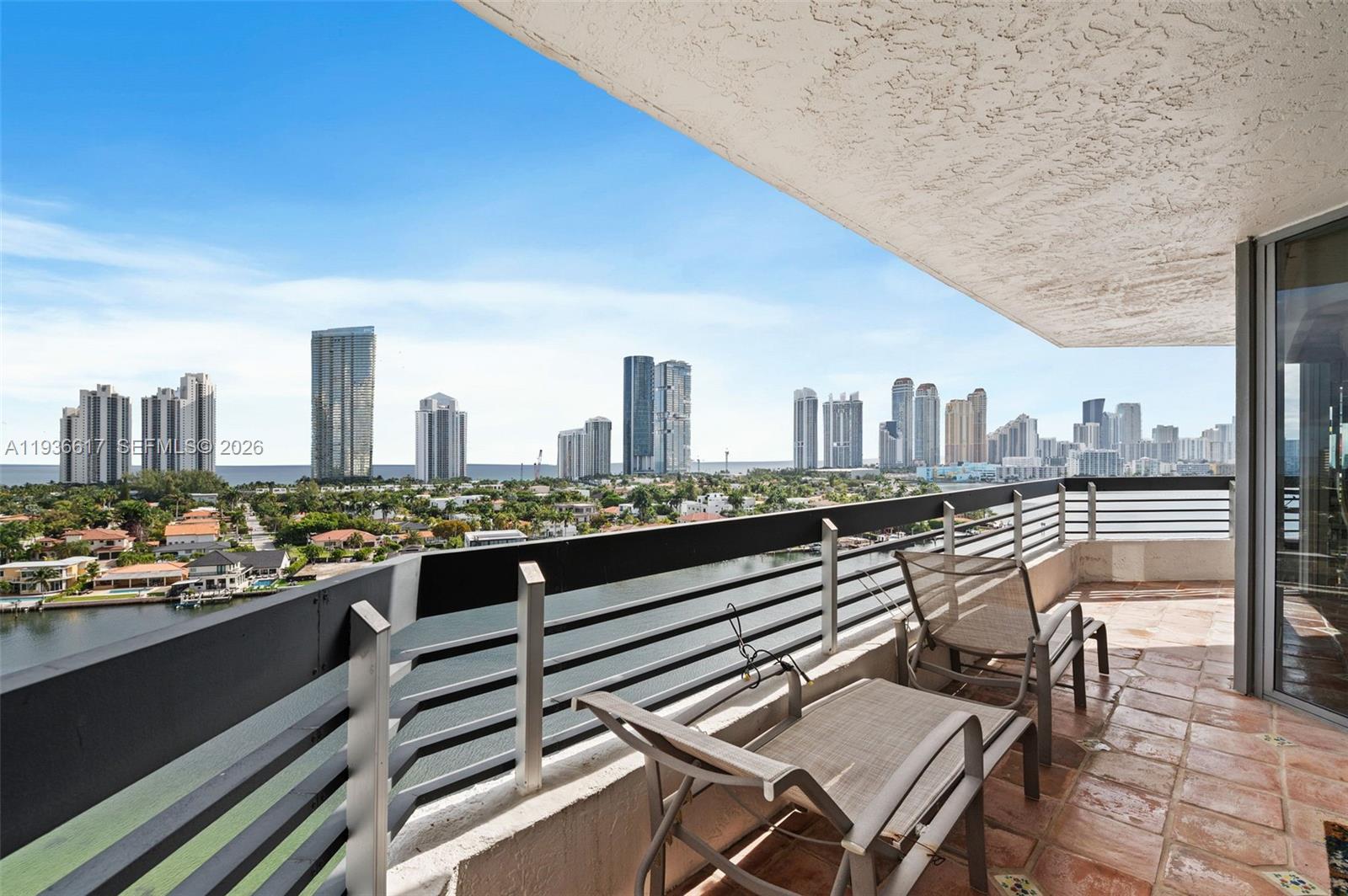 MYSTIC POINTE CONDO NO TH - Residential