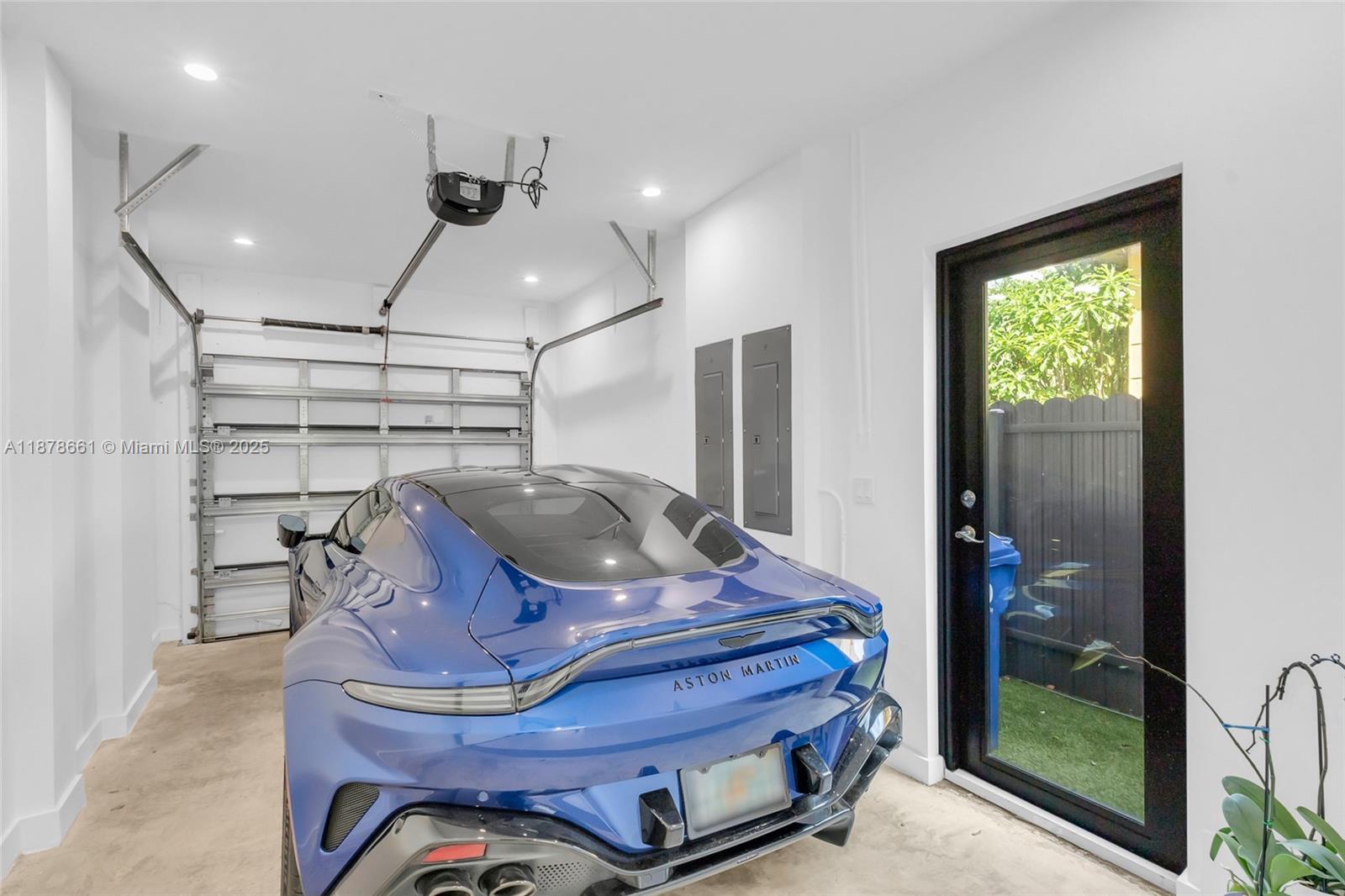 CORAL WAY PARK SEC B - Residential