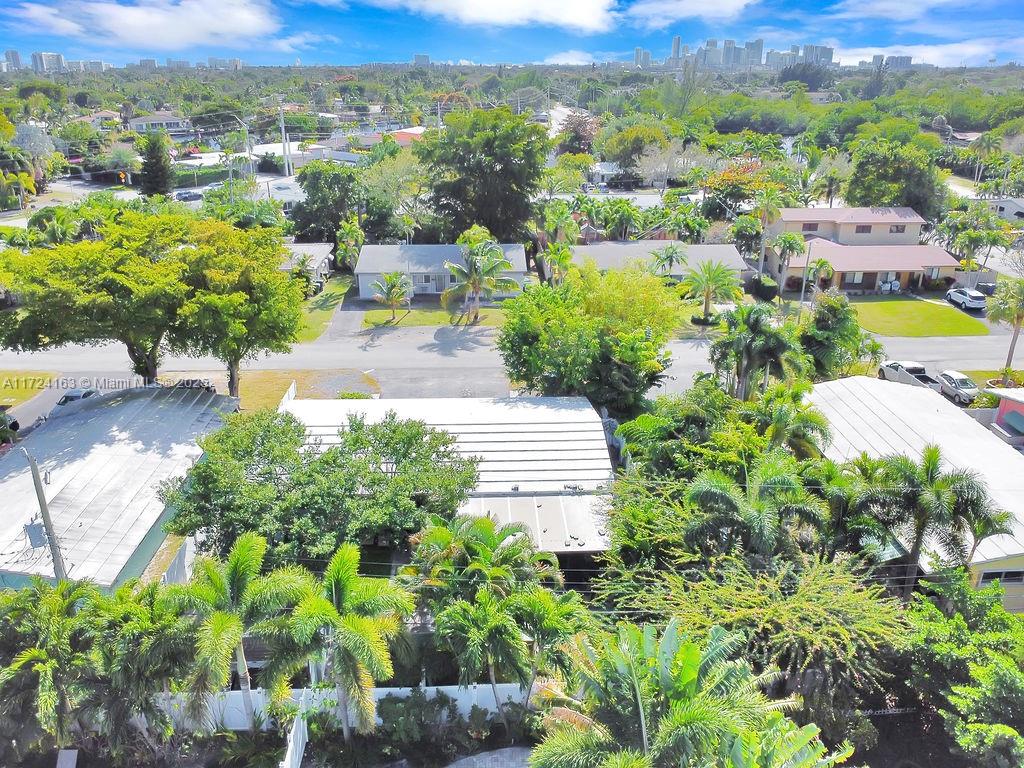 EDGEWATER ESTATES 1ST ADD - Residential Income